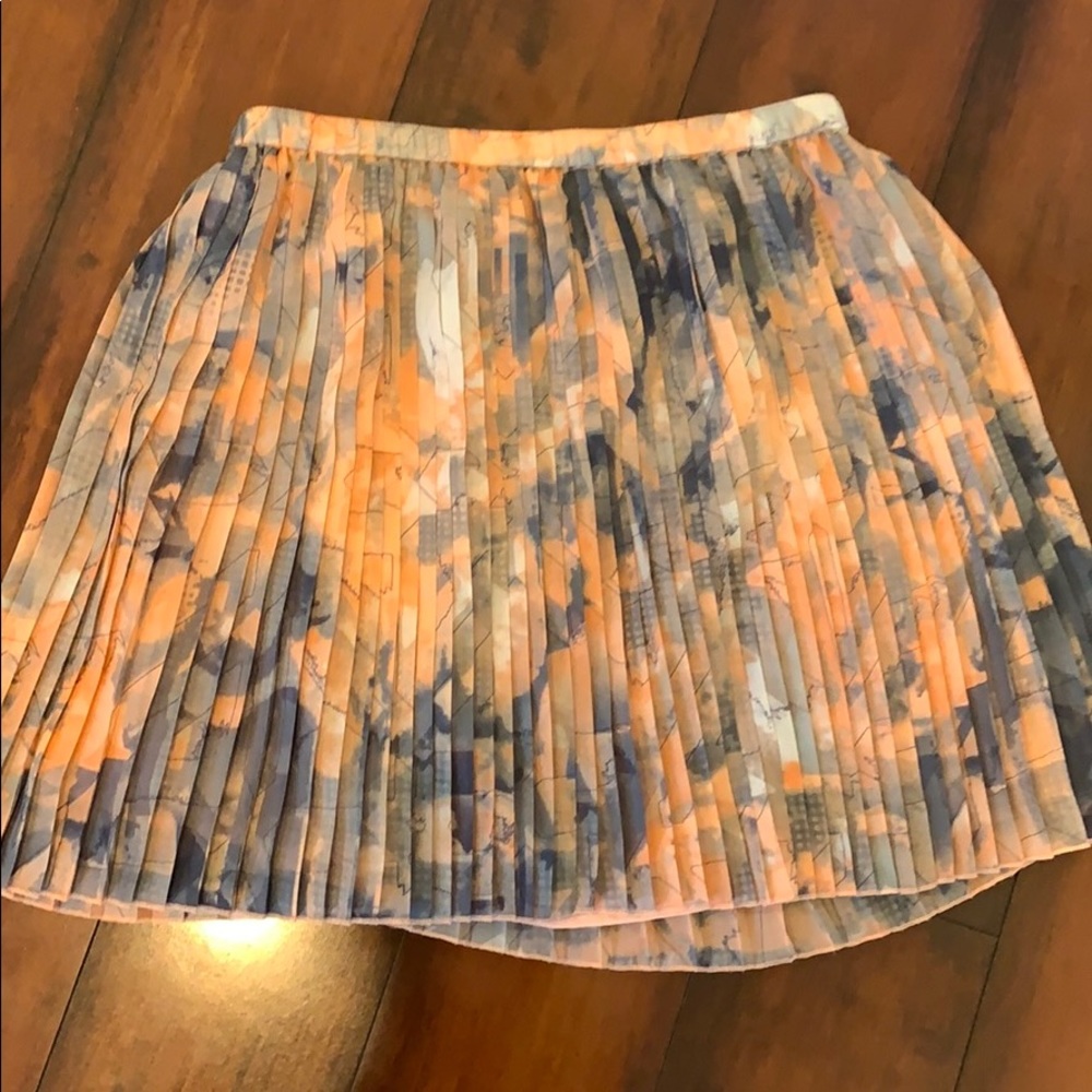 Bcbg pleated mini skirt.